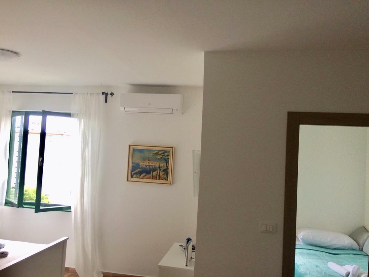 Apartment Mony Rovinj Exterior foto